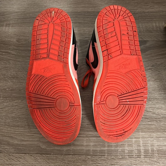 Air Jordan 1 Low - Picture 5 of 6